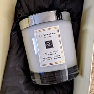 Jo Malone English Pear and Freesia candle